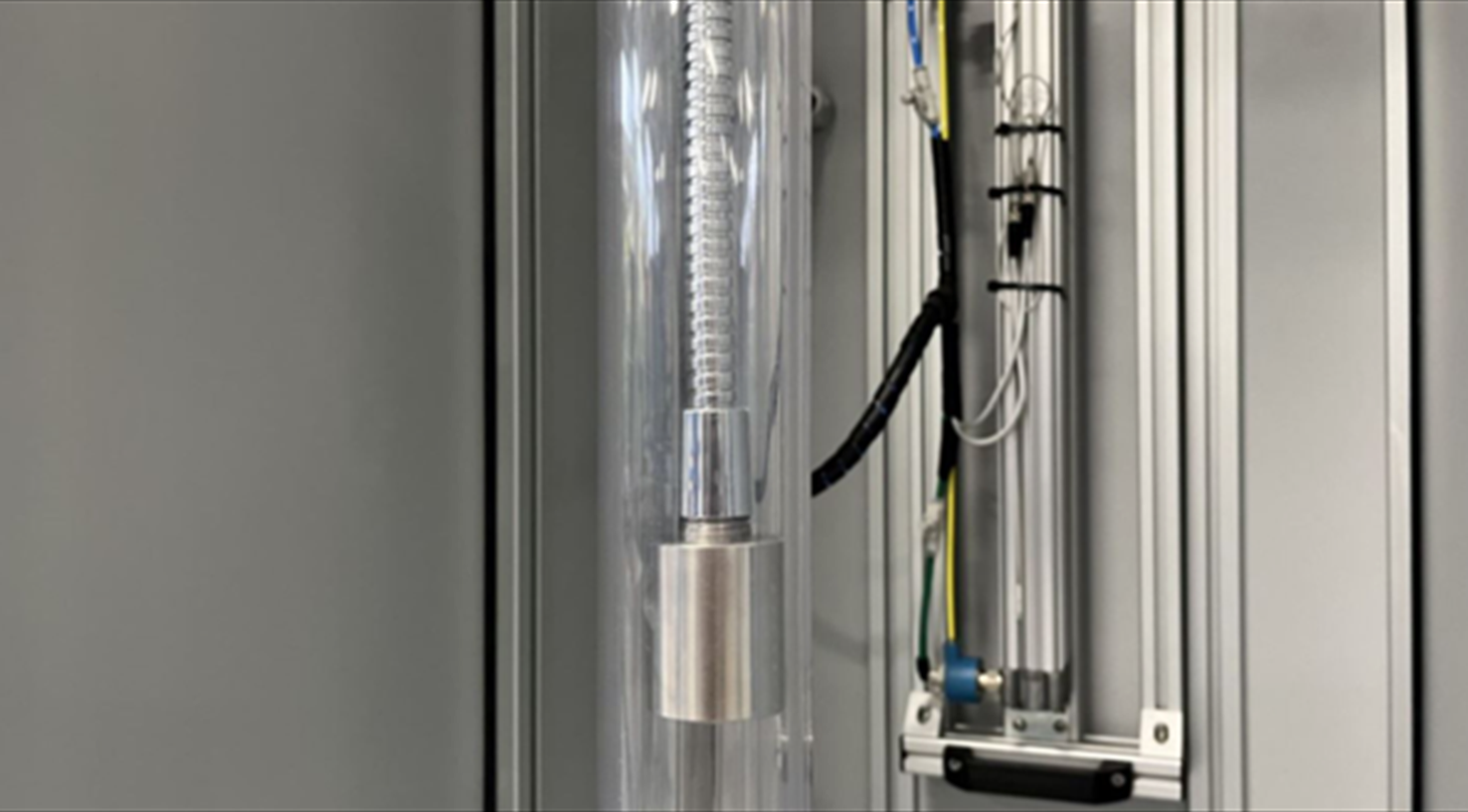 Taps, showers, shower systems and hose sets